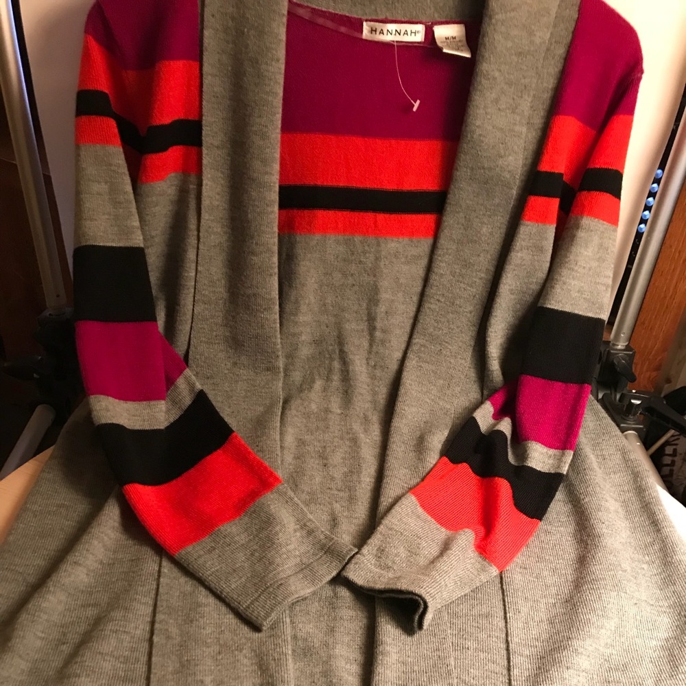 Hannah Lightweight Cute Sweater Multi Color MD